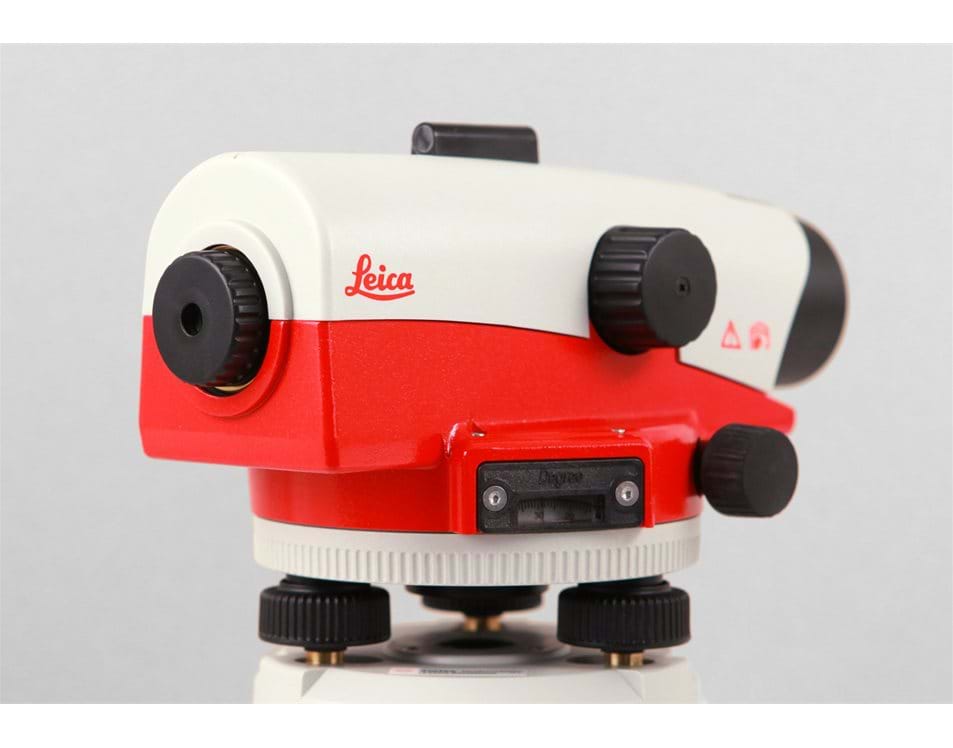 Leica NA720